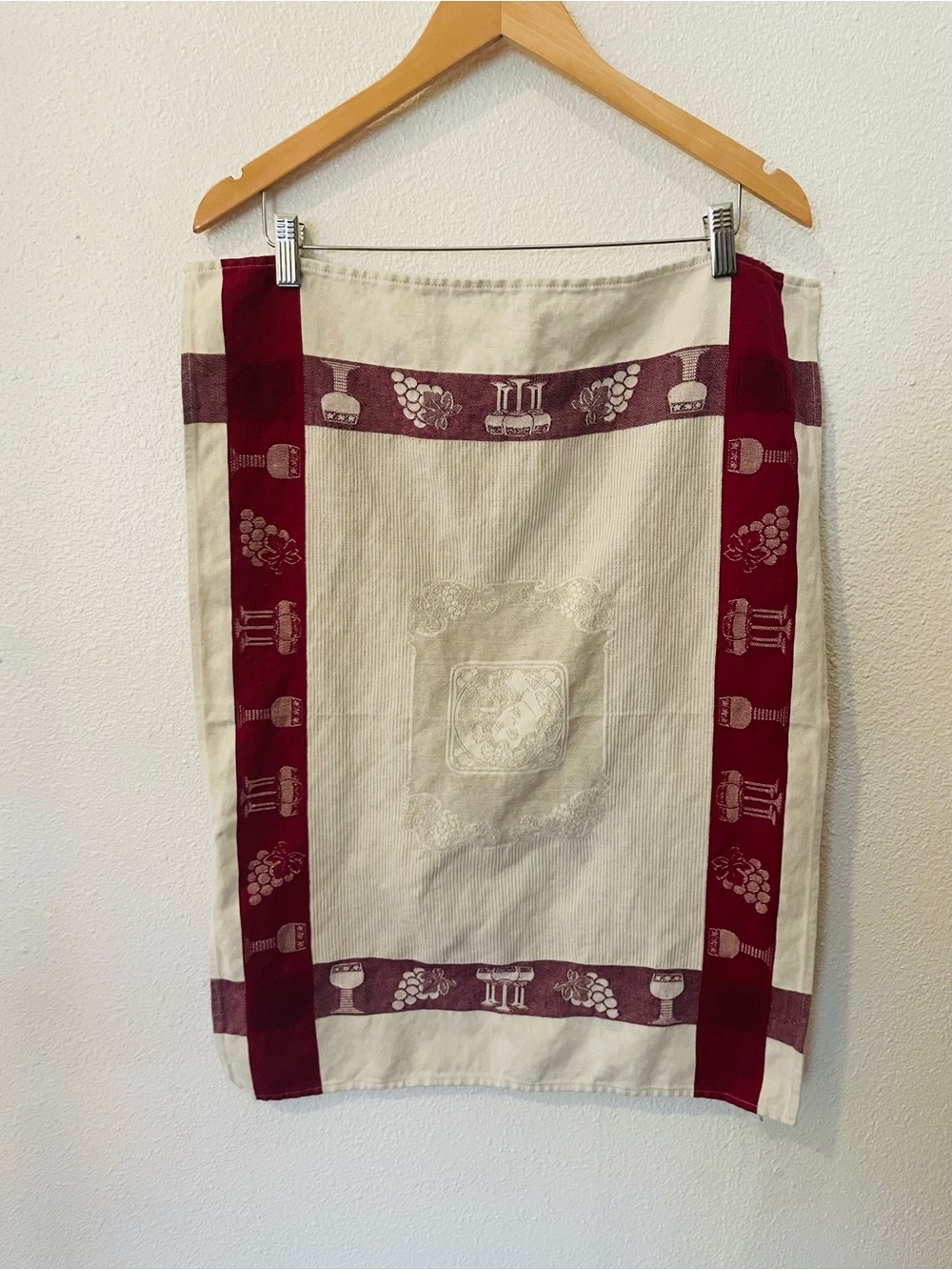 vintage Czech Jacquard woven tea towel wine-themed motif Linen Cotton Blend